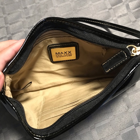 Maxx New York Baguette Bag - Picture 7 of 9